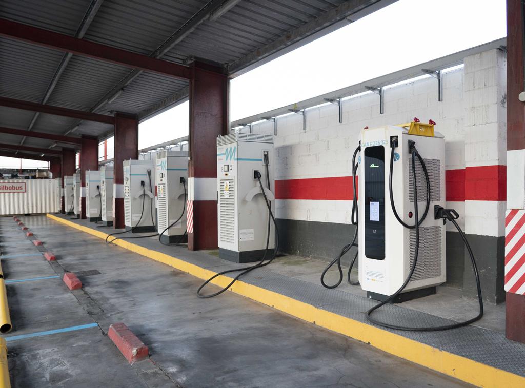 Metro Bilbao impulsa la movilidad sostenible con la recarga inteligente de autobuses eléctricos de Bilbobus
